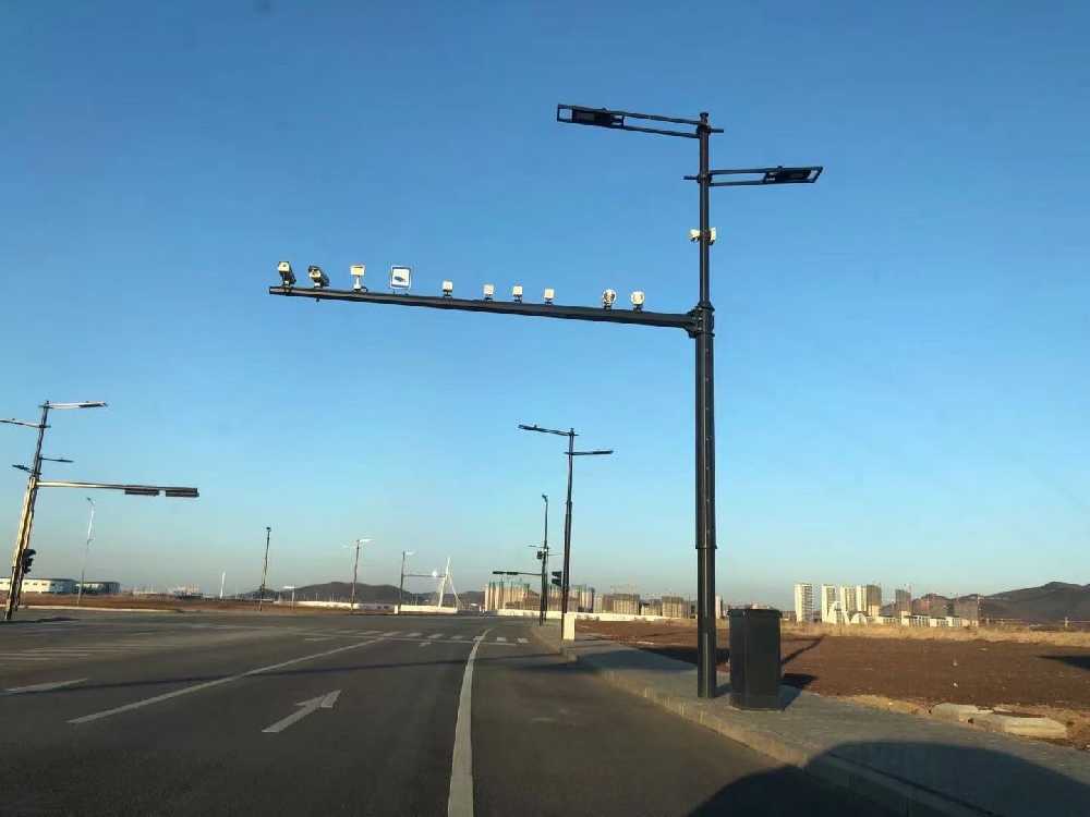 新密市黑龙江佳木斯综合路灯杆项目