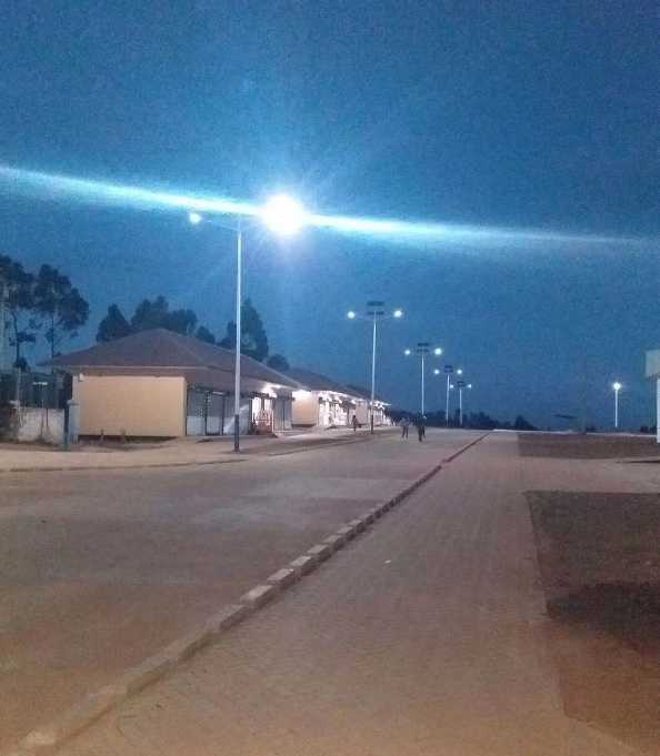 新密市非洲科特迪瓦太阳能路灯工程